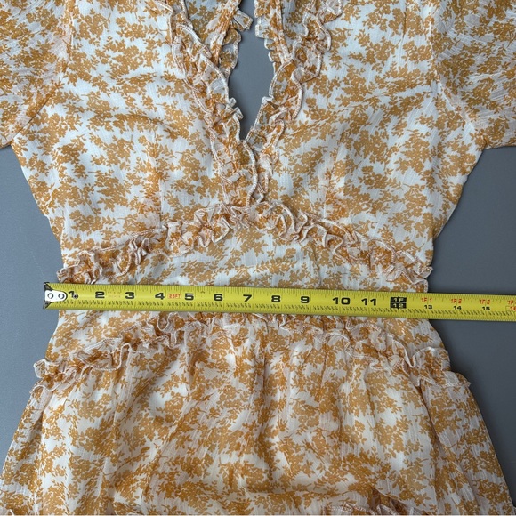 Saints + Secrets Mustard Floral Chiffon Ruffle Dress Size Small NWT - Picture 13 of 15